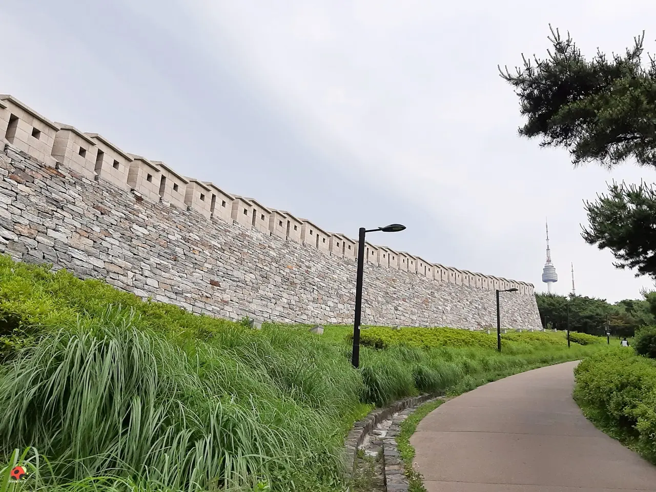 Namsan's Dulle-gil in central Seoul