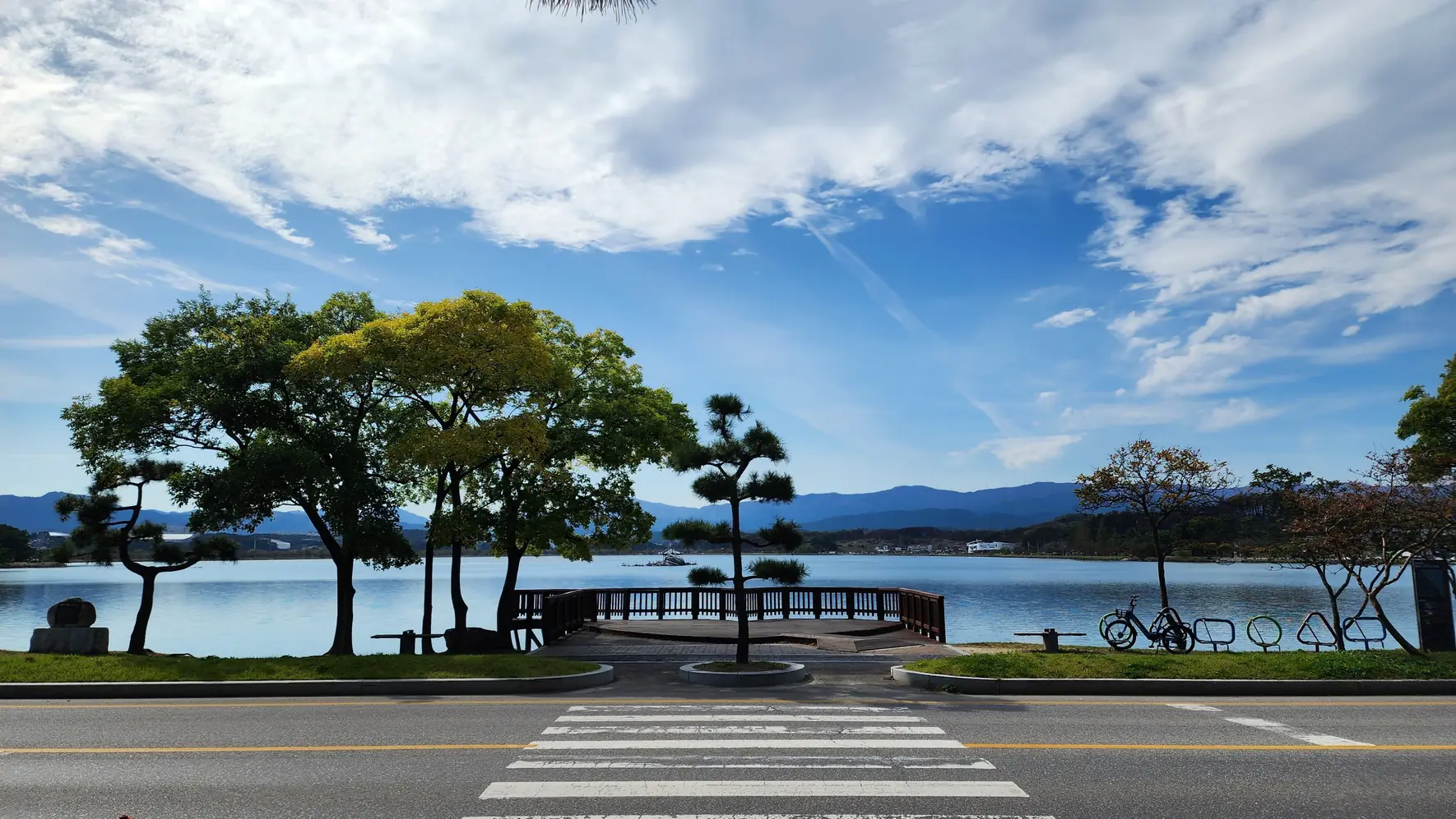 Gyeongpo Lake at Gangneung