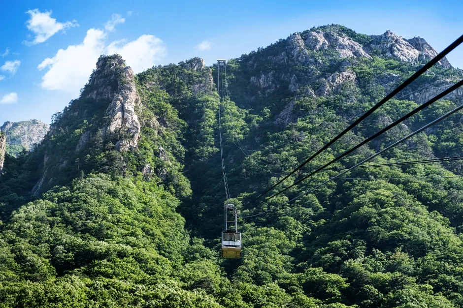Cable car above the granite ridges of Seoraksan