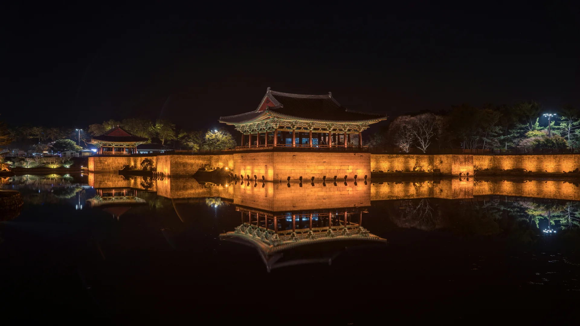 Donggung Palace and Wolji Pond reflected at night